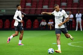 罗斯曾因膝 罗斯曾因膝